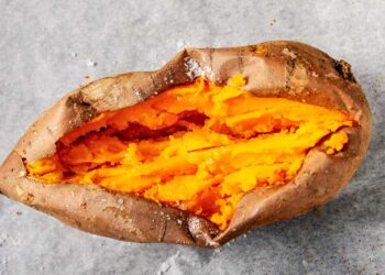 My Cantonese Mom’s Tip for Buying the Best Sweet Potatoes