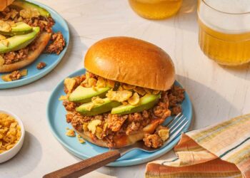 Chorizo Sloppy Joes Recipe (15 Minutes)