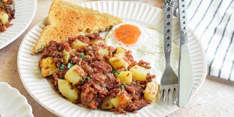 9 Easy Hash Recipes To Make on Repeat