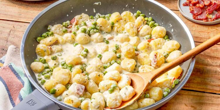 Creamy Gnocchi With Bacon and Peas Recipe