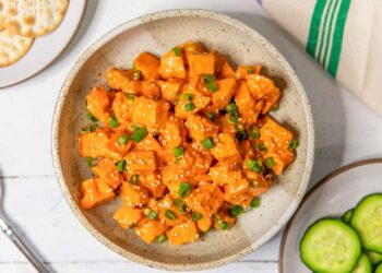 4-Ingredient Chicken Salad Recipe (5 Minutes)