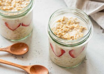 My 1-Ingredient Upgrade for Better Overnight Oats
