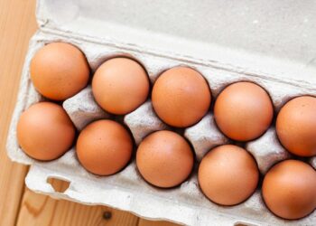 My Grandmother’s Simple Trick To Tell if Eggs Are About To Go Bad