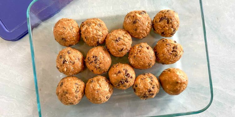 5-Ingredient Energy Balls Recipe