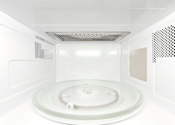 How To Make Sure Your Microwave Never Gets Dirty