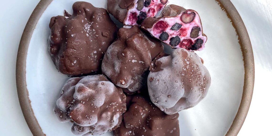 4-Ingredient Yogurt Clusters Recipe