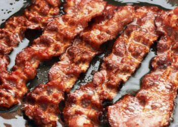 This Is How You Should Cook Bacon On the Stovetop, According to a Food Editor