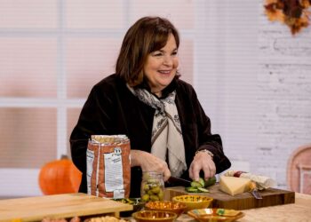 The Simple Ina Garten Trick That Will Keep Your Knives Sharper for Longer