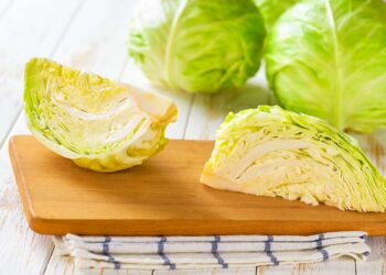 How To Wash Cabbage To Remove Dirt and Pesticides, According to an Expert