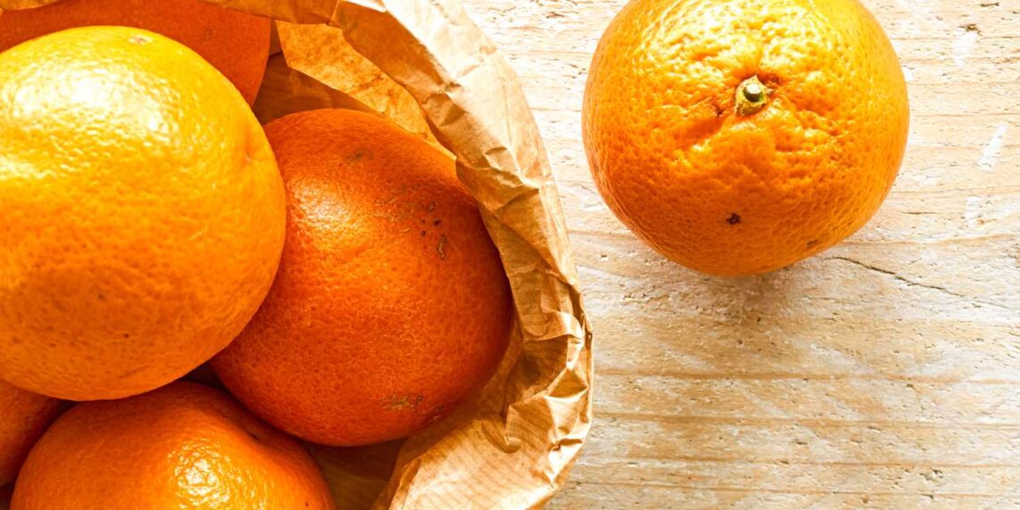 How To Wash Oranges To Remove Dirt and Pesticides, According to Two Experts