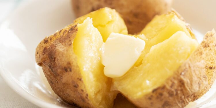 This Is the Best Oven Temperature for Baked Potatoes