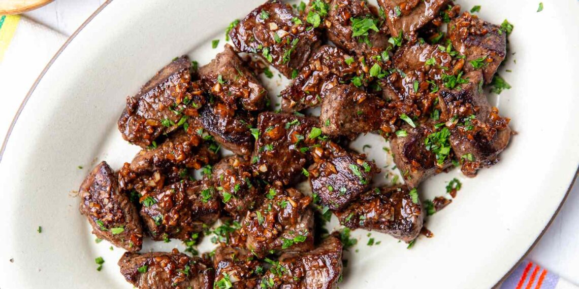 Garlic Butter Steak Bites Recipe (3 Ingredients, 20 Minutes)