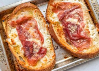 Ham and Cheese Toast Recipe (4 Ingredients)
