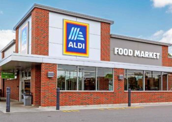 5 Tricks for Shopping at ALDI, According to a Super Fan