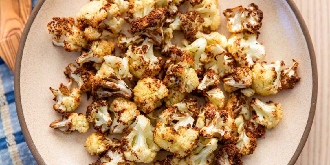 Crispy Air Fryer Cauliflower Recipe (2 Ingredients, 20 Minutes)