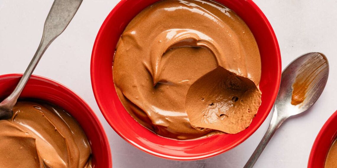 Chocolate Yogurt Pudding Recipe (2 Ingredients)