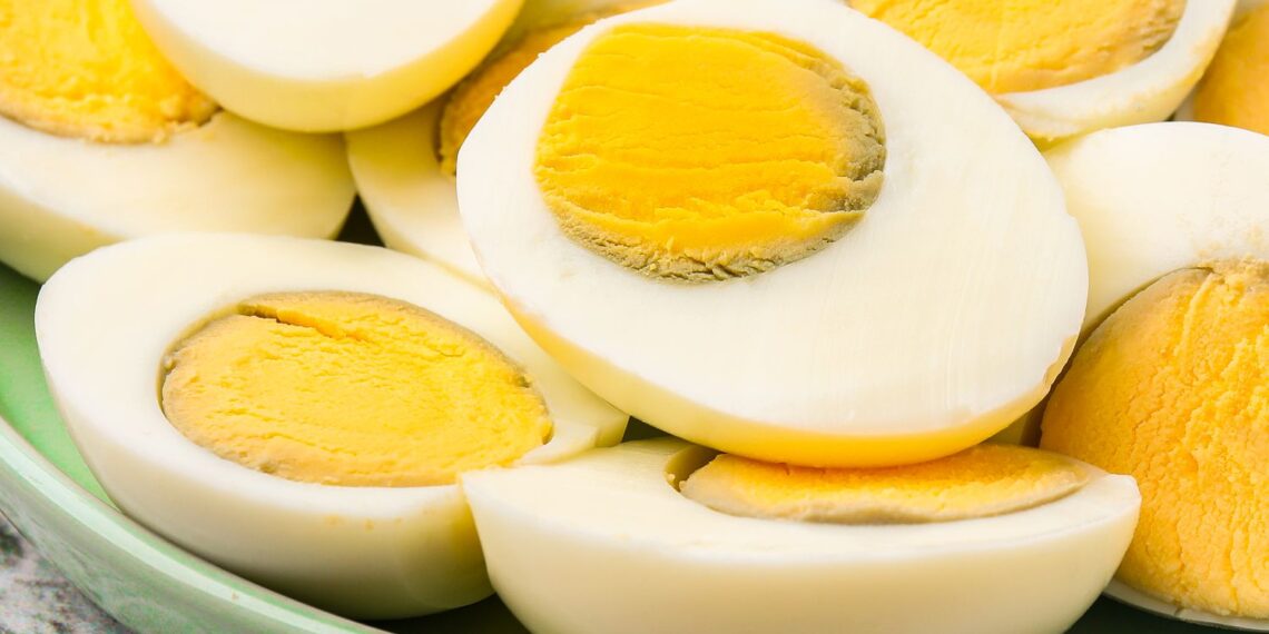 Are Boiled Eggs with Green Rings Around the Yolk Safe to Eat, According to a Food Expert