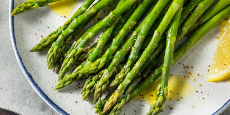 The Only Way You Should Trim Asparagus, According to an Expert