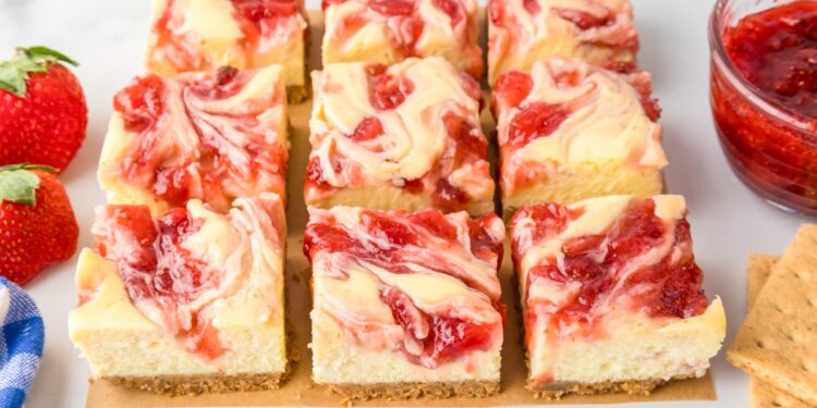 Strawberry Cheesecake Bars (With Strawberry Swirl!)