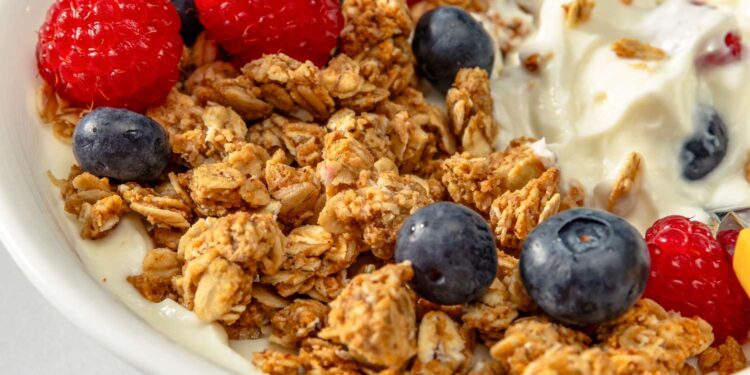 3-Ingredient Granola Recipe (20 Minutes)