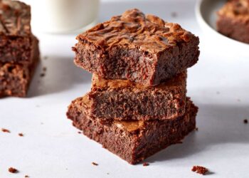 Super Fudgy Brownie Recipe (3 Ingredients)
