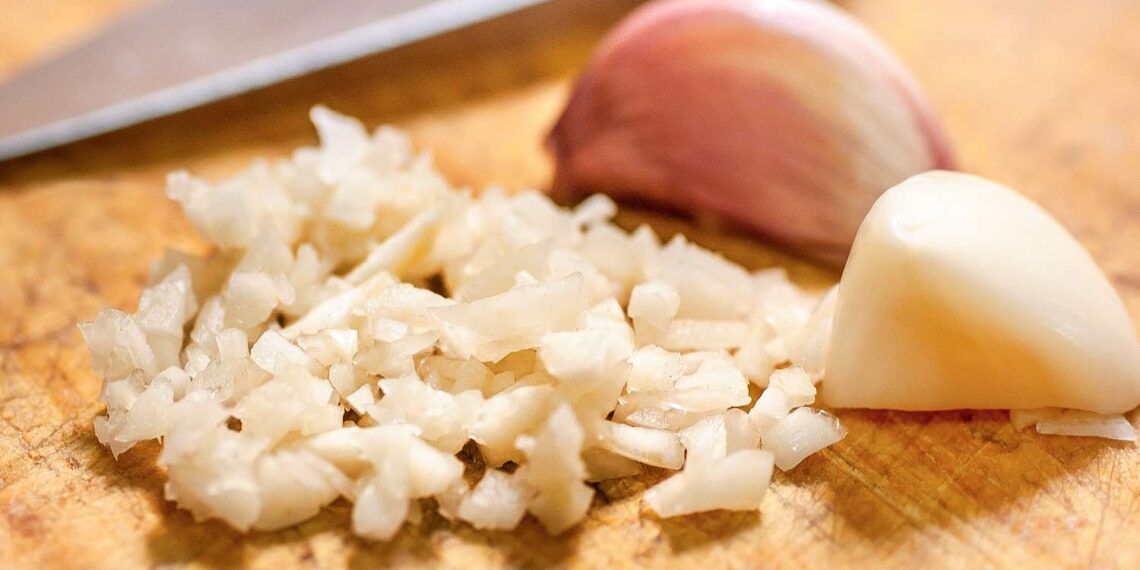 How to Get Garlic Smell Off Your Hands, According to an Expert