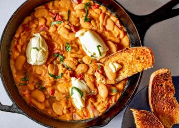 Tuscan-Style Beans Recipe (5 Ingredients, 15 Minutes)