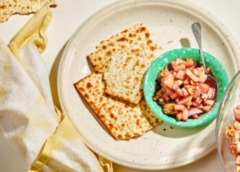 Grandma Judy’s Charoset Recipe (10 Minutes Prep, 2 Steps)