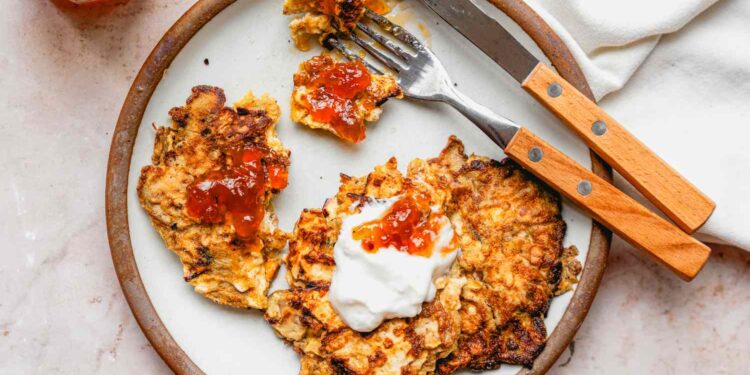 Matzo Brei Pancakes Recipe (20 Minutes)